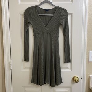 American Eagle Soft and Sexy Green Long Sleeve Dress xxs